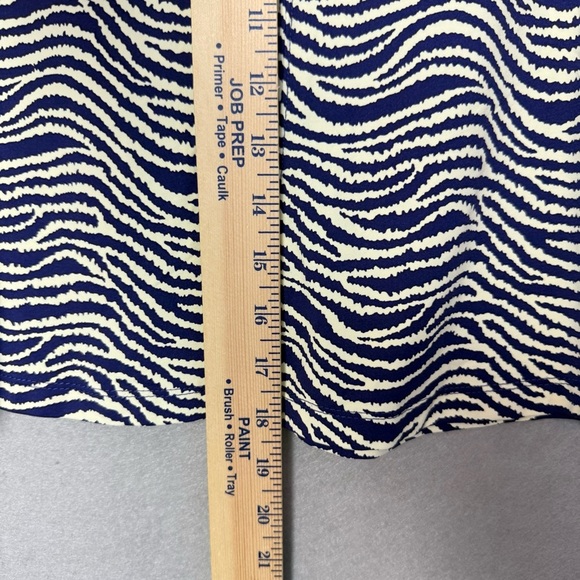 J. McLaughlin Womens Zebra Print Navy and Cream Unlined Flutter Hem Skirt size S - Picture 5 of 9